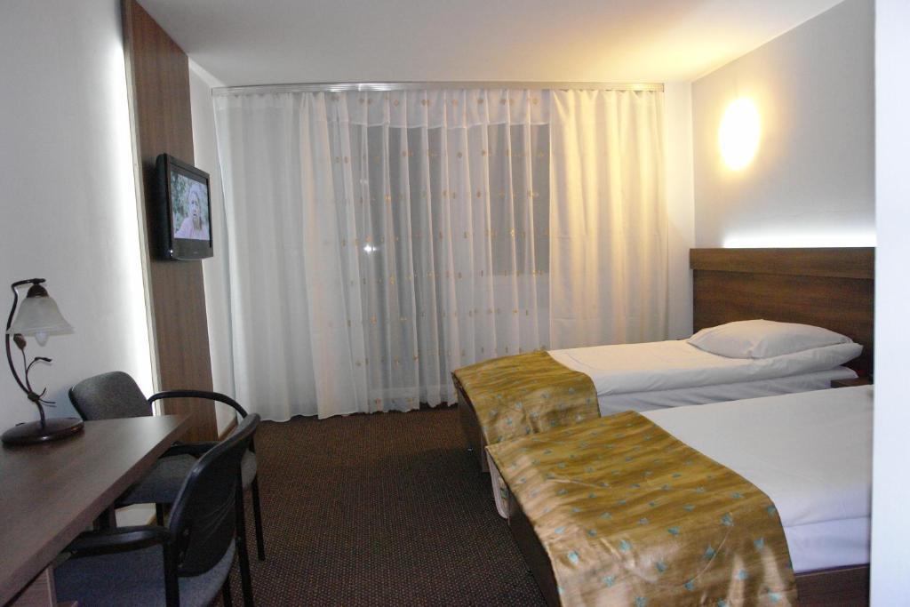 Hotel Junior Zamość Zimmer foto