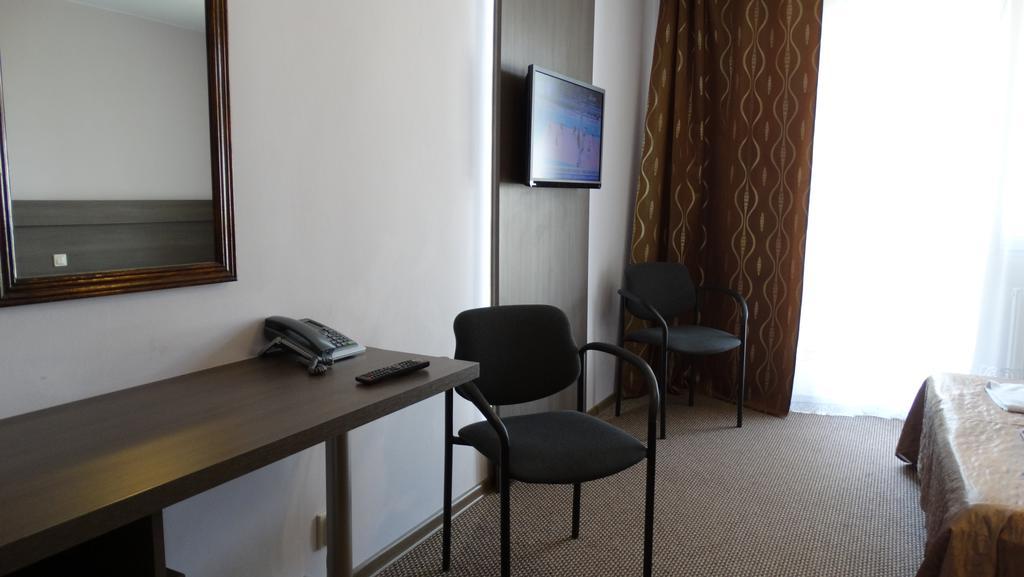 Hotel Junior Zamość Zimmer foto